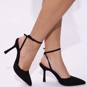 Fashion Nova Keeley Pumps - Black Sz. 9